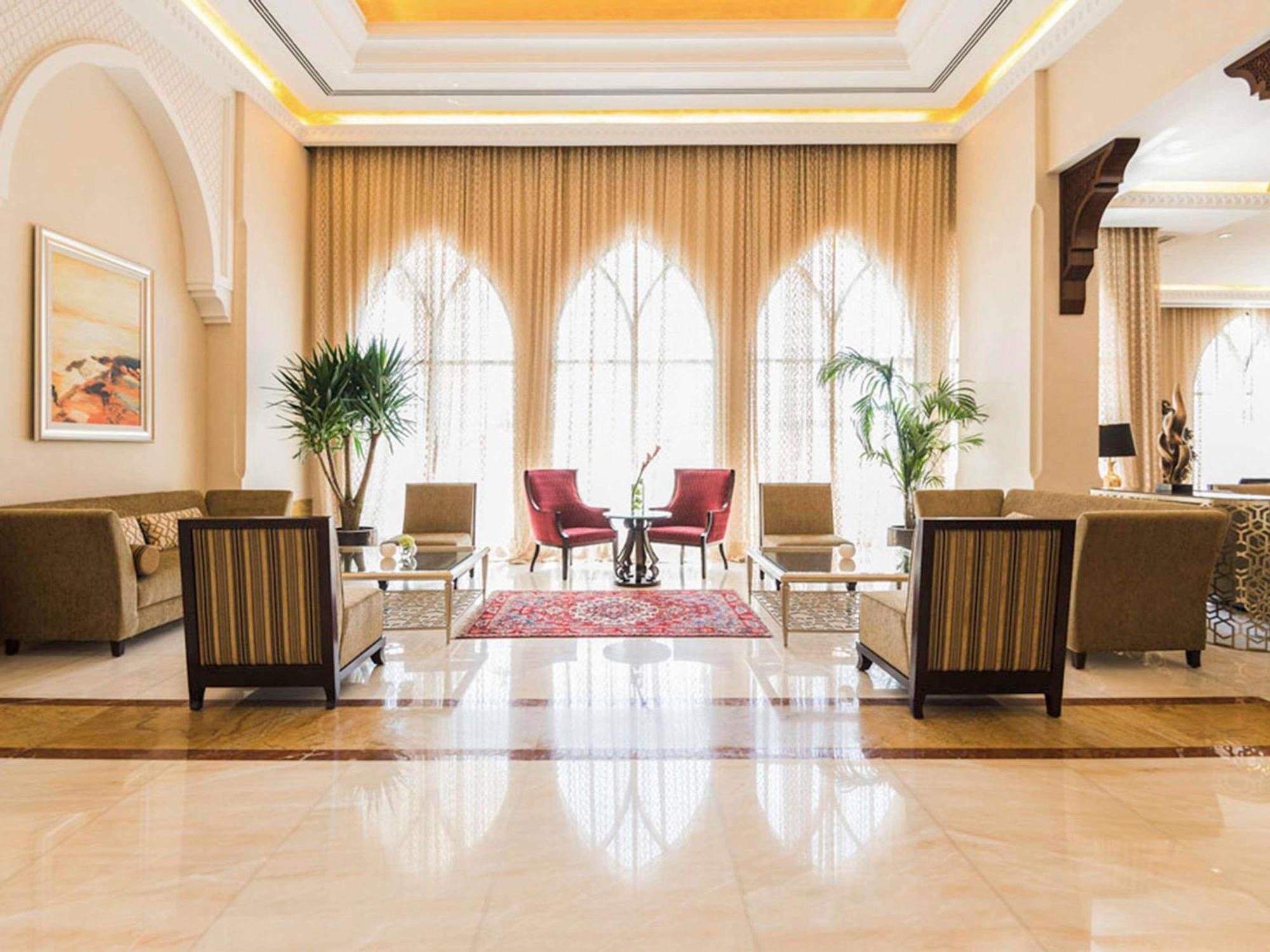 होटल Pullman Al Marjan Island 5*